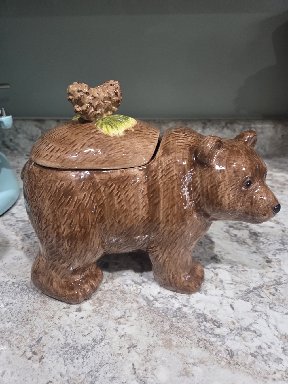 Cracker Barrel Vintage Earthenware Brown Bear Large Cookie Jar Susan Winget